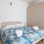 Quarto Individual com Casa de Banho Dedicada junto ao Metro de Odivelas